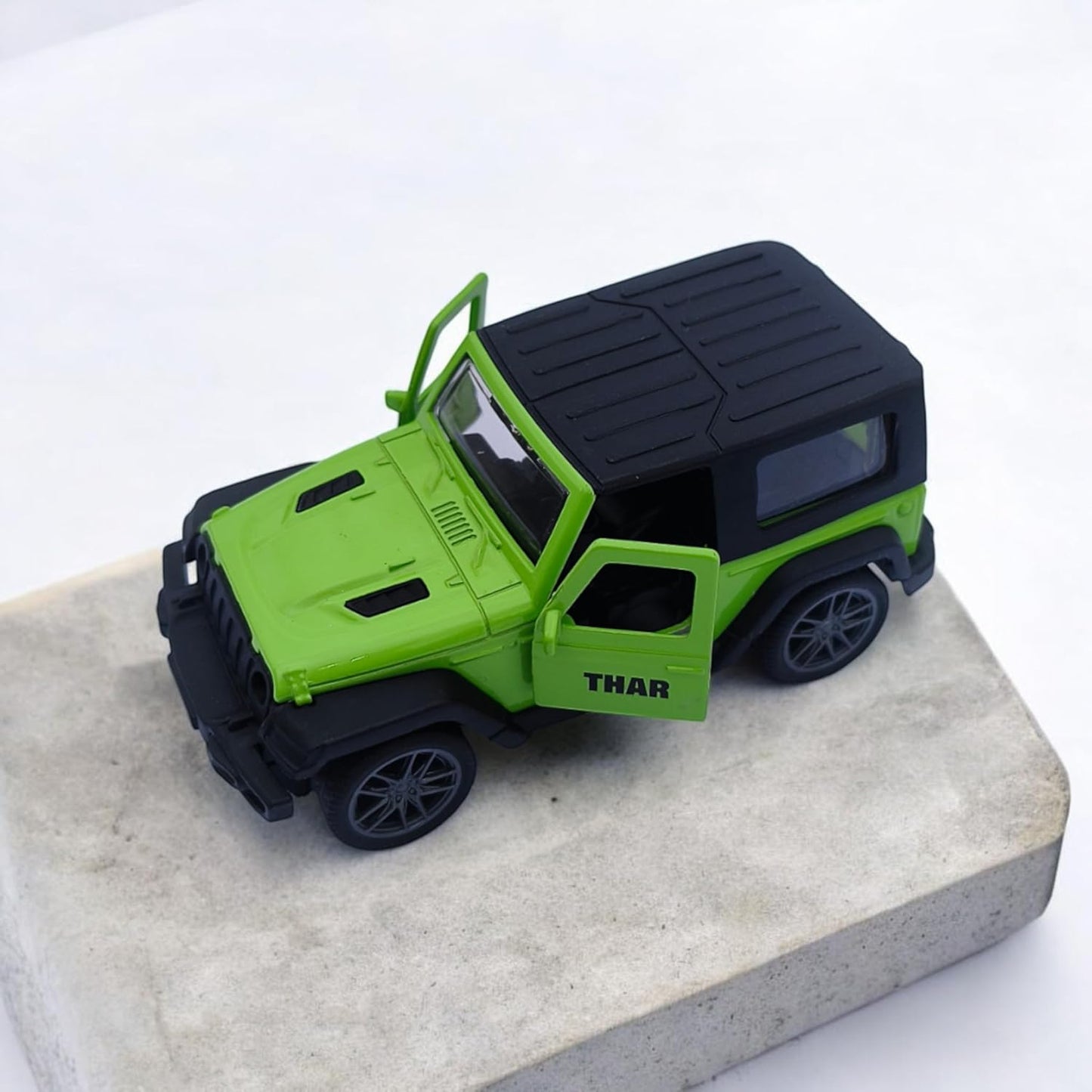 Mahindra Thar 1:36 Die-cast Car