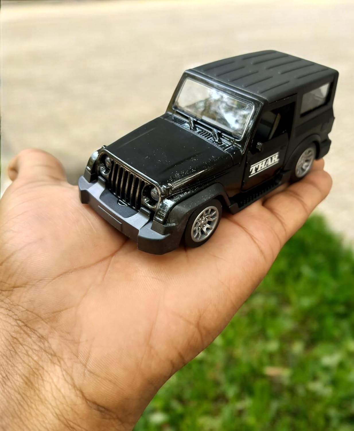 Mahindra Thar 1:36 Die-cast Car